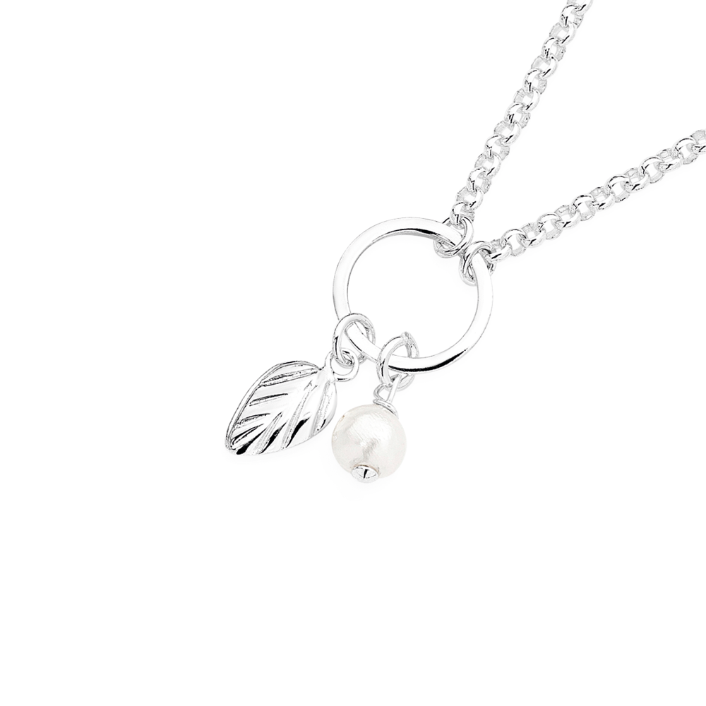 Italian Made Silver Culture Freshwater Pearl And Leaf Pendant in