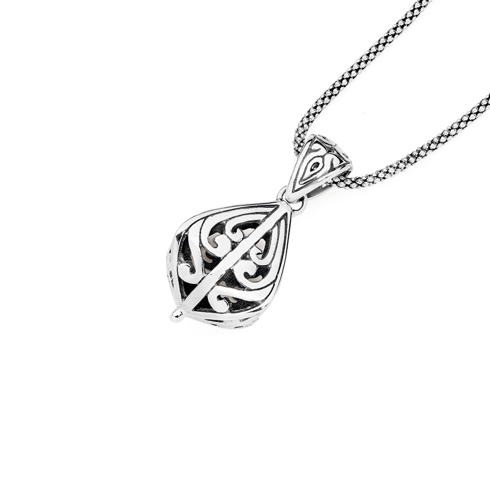 Celtic Knotwork Silver Heart Pendant 0483